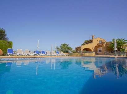 Resale - Villa -
Benissa - Fustera