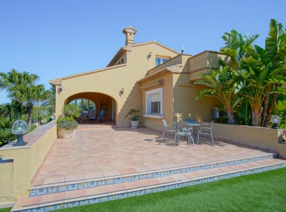 Resale - Villa -
Benissa - Fustera