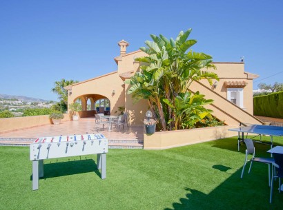 Resale - Villa -
Benissa - Fustera