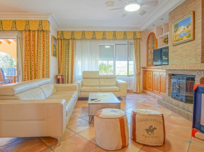 Resale - Villa -
Benissa - Fustera