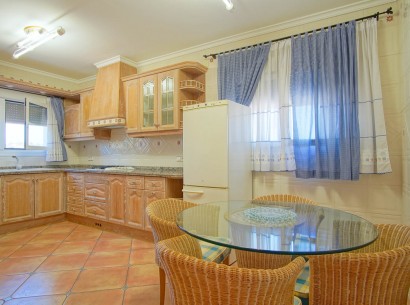 Resale - Villa -
Benissa - Fustera