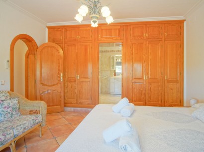 Resale - Villa -
Benissa - Fustera