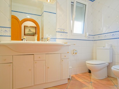 Resale - Villa -
Benissa - Fustera