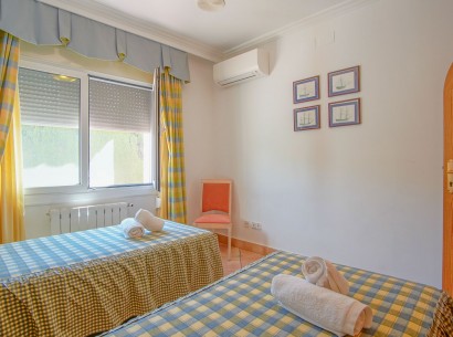 Resale - Villa -
Benissa - Fustera