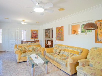 Resale - Villa -
Benissa - Fustera