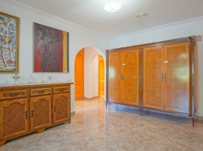 Resale - Villa -
Benissa - Fustera