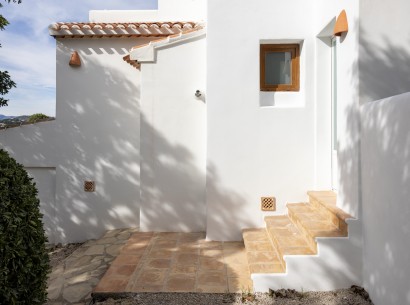 Sale - Villa -
Jávea - Tosalet