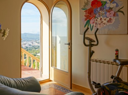 Revente - Villa -
Jávea - La Corona