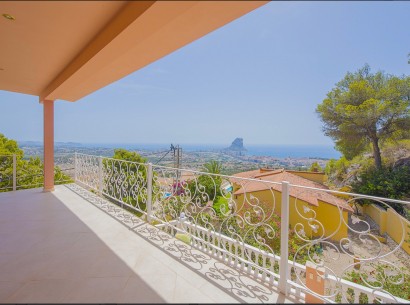 Resale - Villa -
Calpe - Oltamar