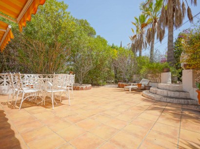 Sale - Villa -
Jávea - Tarraula