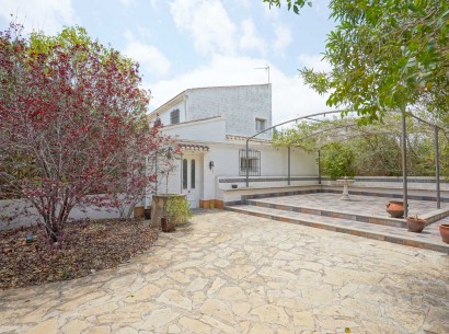 Sale - Villa -
Jávea - Tarraula