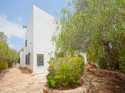 Sale - Villa -
Jávea - Tarraula