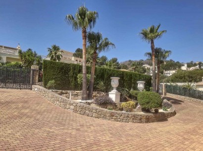Sale - Villa -
Pedreguer - La Sella