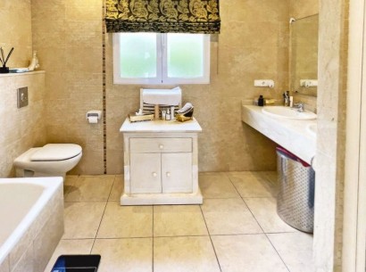 Sale - Villa -
Pedreguer - La Sella