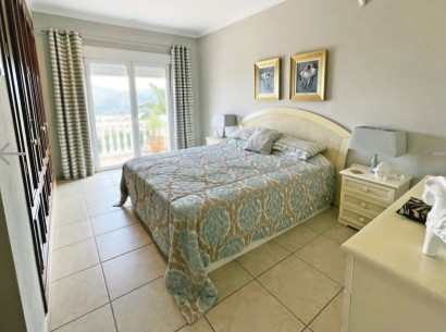 Sale - Villa -
Pedreguer - La Sella