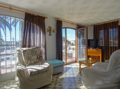 Sale - Villa -
Jávea - Centro