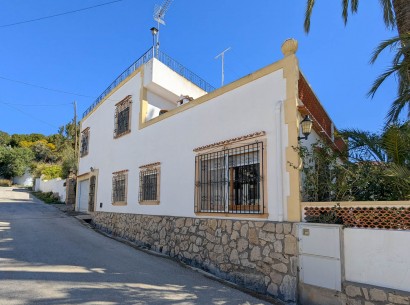 Sale - Villa -
Jávea - Centro