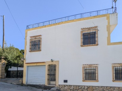 Sale - Villa -
Jávea - Centro