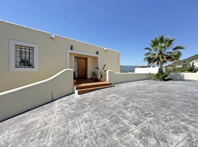 Sale - Villa -
Jávea - Valle del Paraíso
