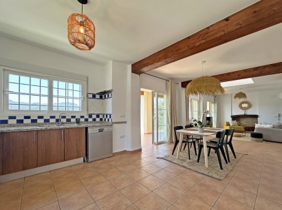 Sale - Villa -
Jávea - Valle del Paraíso