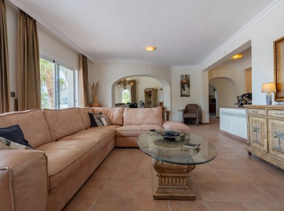 Resale - Villa -
Altea - Alhama Springs