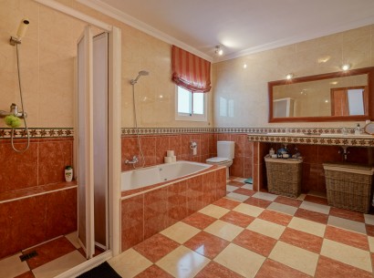 Resale - Villa -
Altea - Alhama Springs