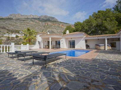 Resale - Villa -
Altea - Alhama Springs