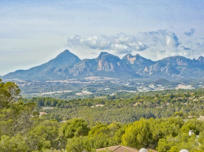 Resale - Villa -
Altea - Alhama Springs
