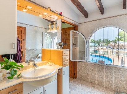 Revente - Villa -
Moraira