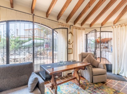 Revente - Villa -
Moraira