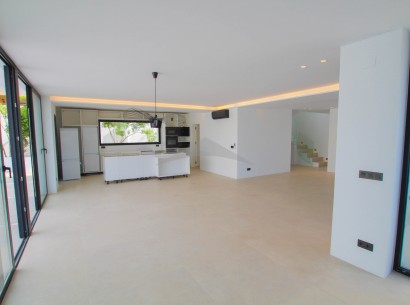 Sale - Villa -
Moraira - Sabatera