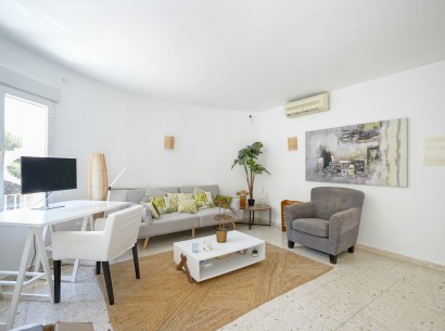Sale - Villa -
Benissa - Montemar