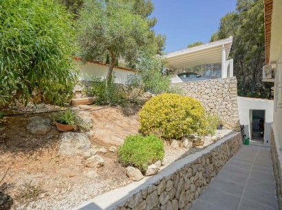Sale - Villa -
Benissa - Montemar
