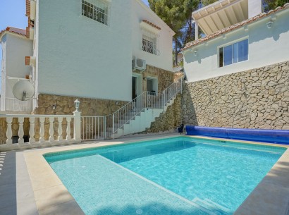 Sale - Villa -
Benissa - Montemar