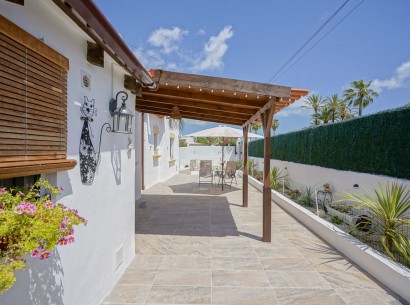 Sale - Villa -
Jávea - pinosol