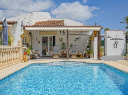Sale - Villa -
Jávea - pinosol