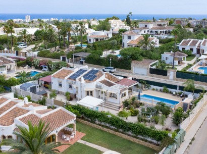 Sale - Villa -
Jávea - pinosol