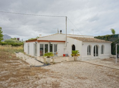 Sale - Building plot -
Jávea - Adsubia