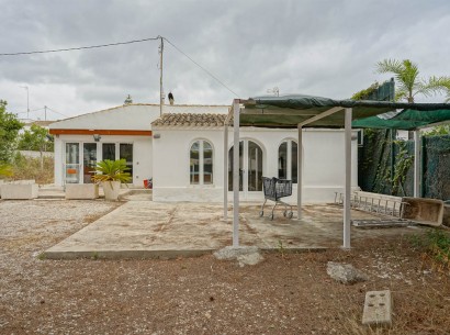 Sale - Building plot -
Jávea - Adsubia