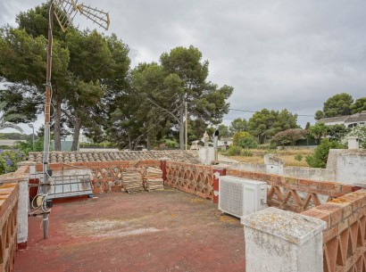 Sale - Building plot -
Jávea - Adsubia