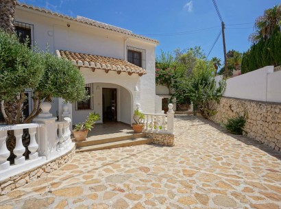 Sale - Villa -
Moraira - Pinar de l’Advocat