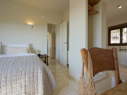 Sale - Villa -
Moraira - Pinar de l’Advocat