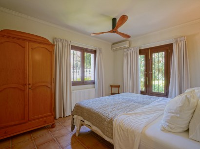 Sale - Villa -
Moraira - Pinar de l’Advocat