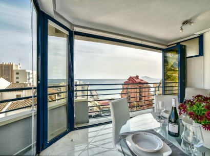 Sale - Duplex penthouse -
Calpe - Zona Playa del Bol - Puerto