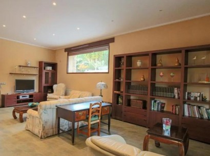 Venta - Finca / Country Property -
Pedreguer