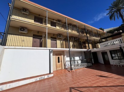 Revente - Propriété commerciale -
Altea
