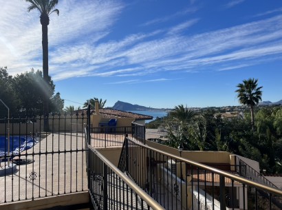 Revente - Propriété commerciale -
Altea