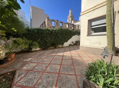 Venta - Villa -
Denia