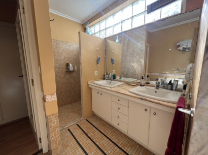 Venta - Villa -
Denia