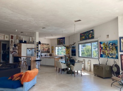 Sale - Villa -
Denia